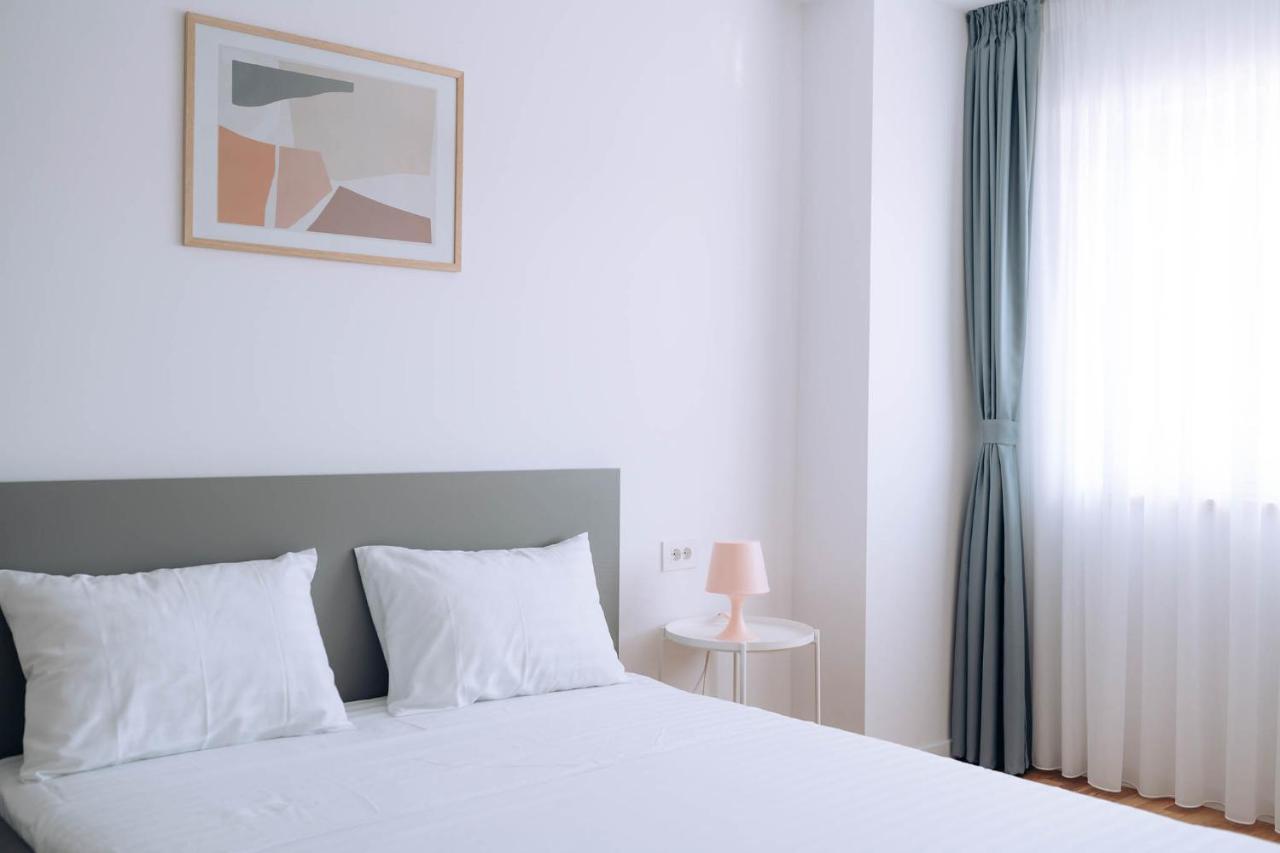 Flamingo Suites Oradea Exterior foto